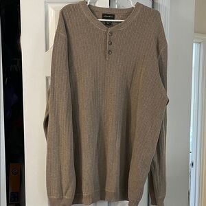 Eddie Bauer Men's Tan Crewneck Sweater